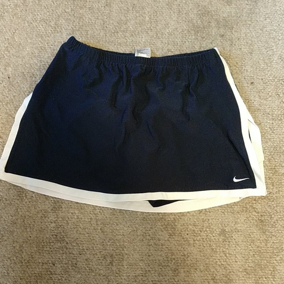 Nike navy blue tennis skort